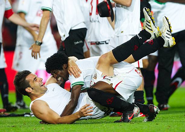 斯彭斯在评 斯彭斯在评